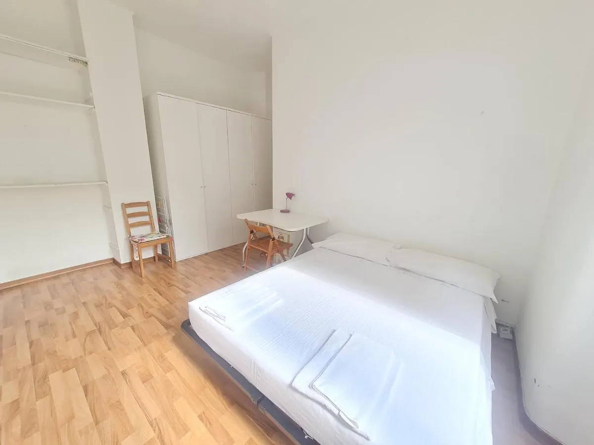 Santa Maria Valle Apartment Milánó